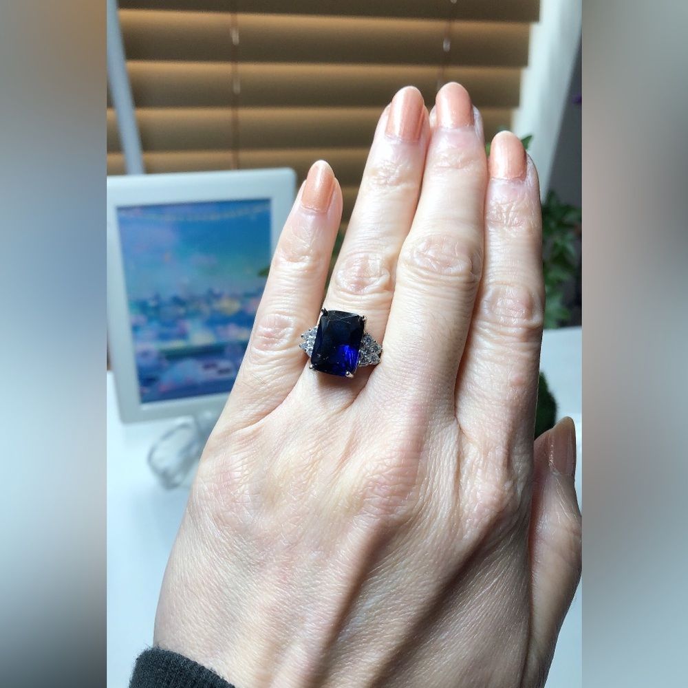 Sapphire ring